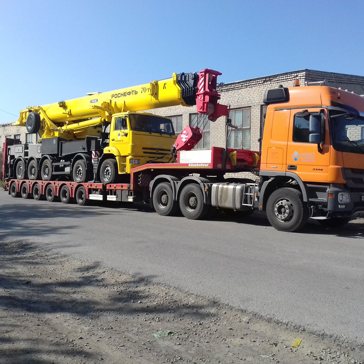 Перевозка автокрана на трале